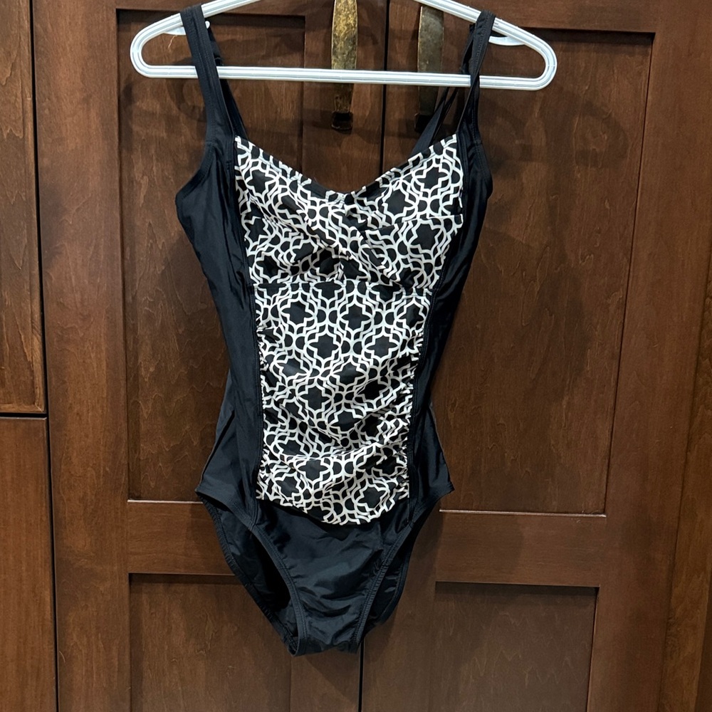 Black and White Patterned full piece Swimsuit